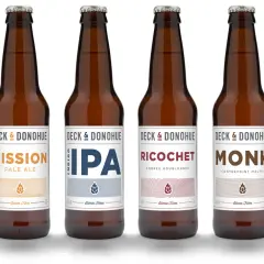 Six bouteilles de bières Deck & Donohue : Trouble, Mission, IPA, Ricochet, Monk, Saison. Difficile de savoir quelle bière choisir ?