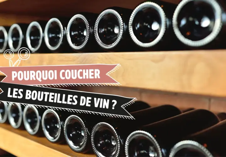 Bouteilles de vin rangées sur des étagères en bois, avec un texte superposé.