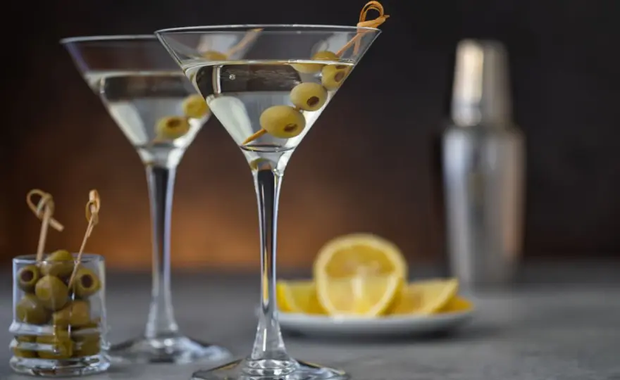 Dirty Martini - La recette parfaite pour un cocktail précis